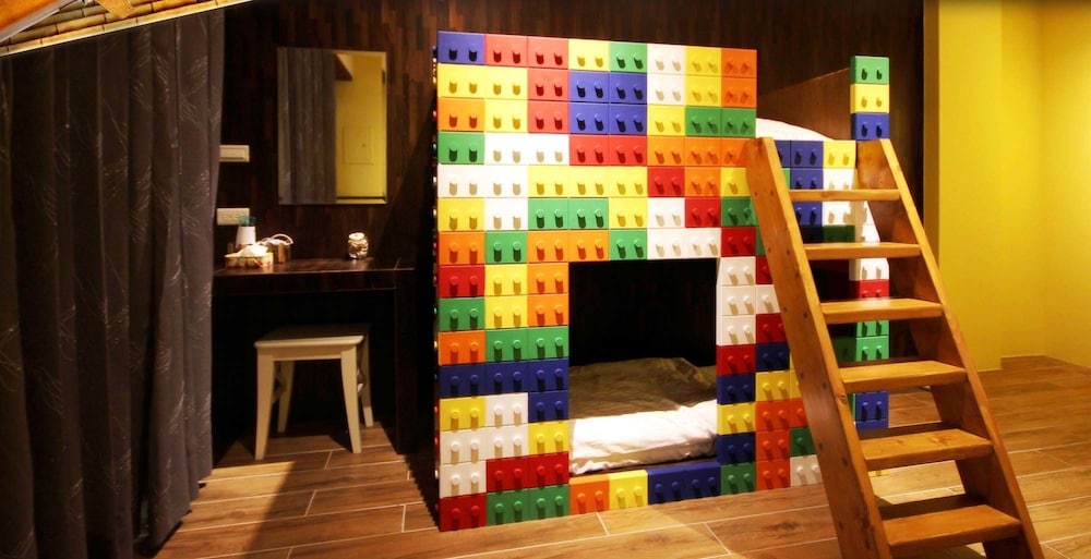 Rainbow House view 4