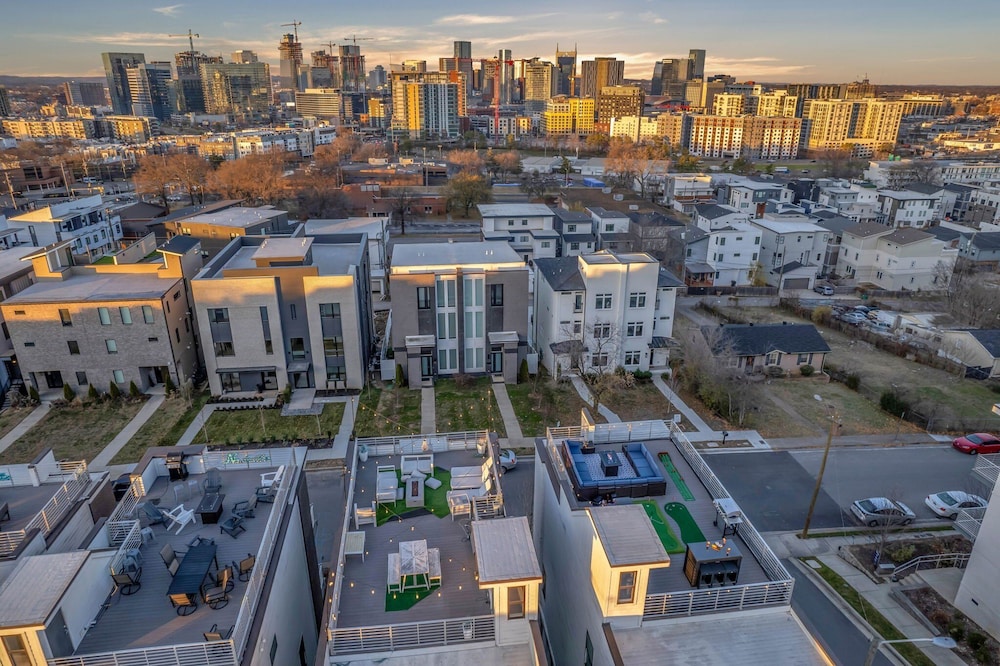 Nashview- Heart of Gulch - 360º Views of Downtown!