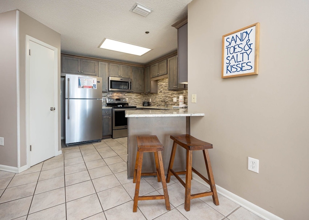 Phoenix East 1203 2 Bedroom Condo