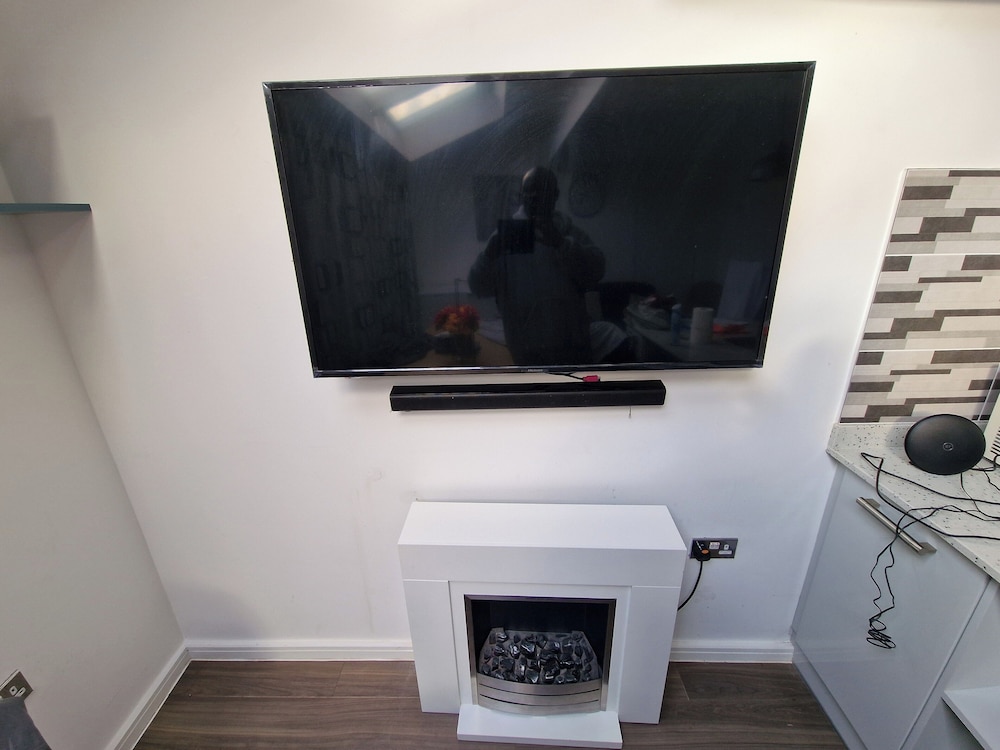 Sunset View-luxury 2-bed House Near Birmingham