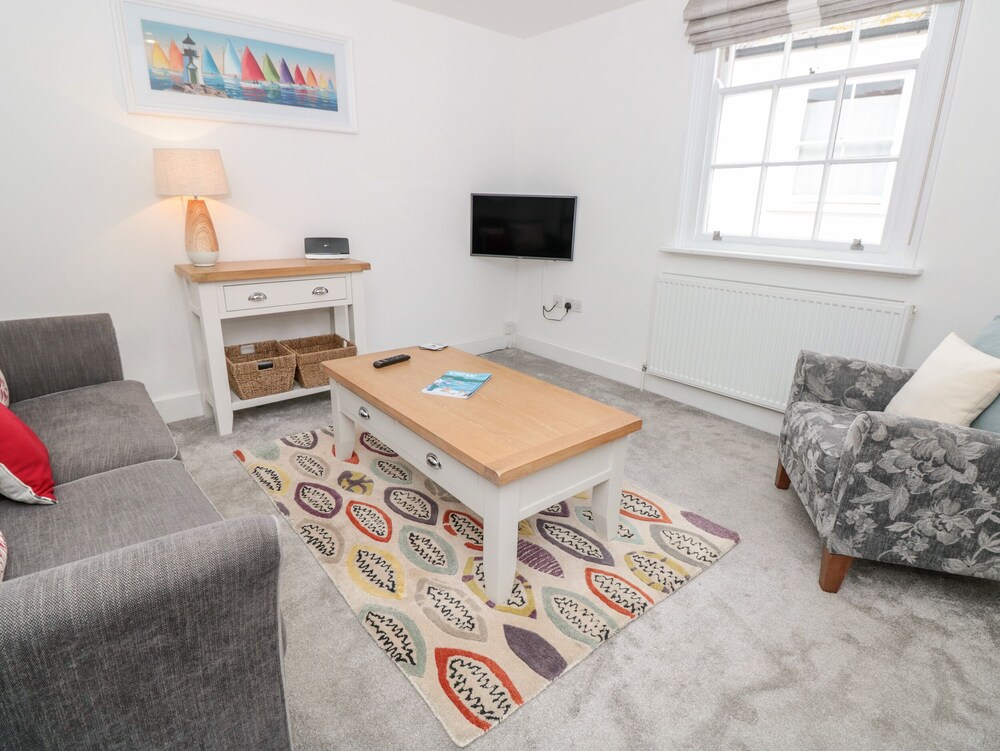 Apartment 2 @ 22 Foss Street view 4
