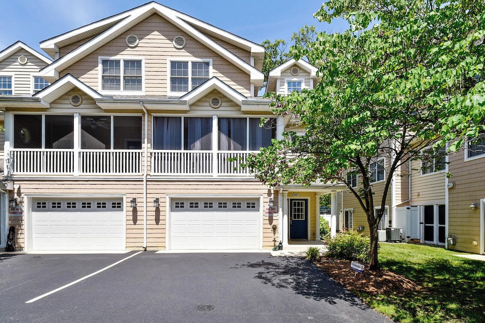 Rehoboth Avenue 506f
