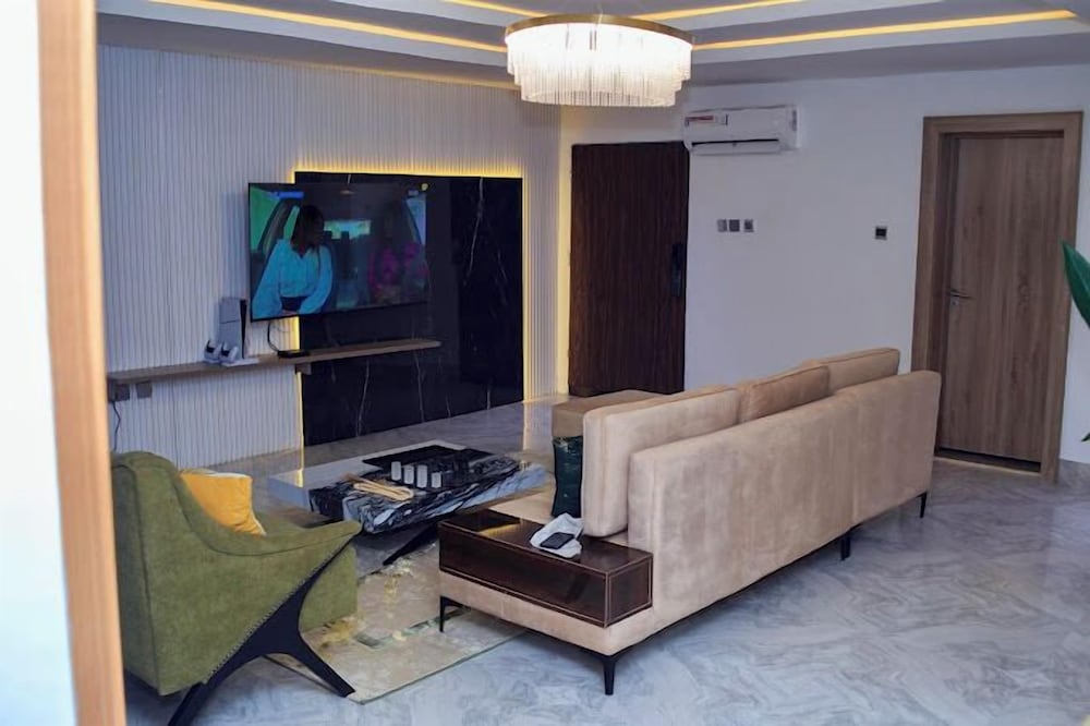 Lalo's place and Apartments