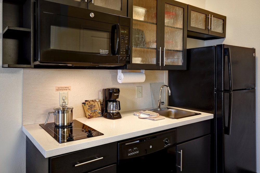 Candlewood Suites St. Clairsville by IHG