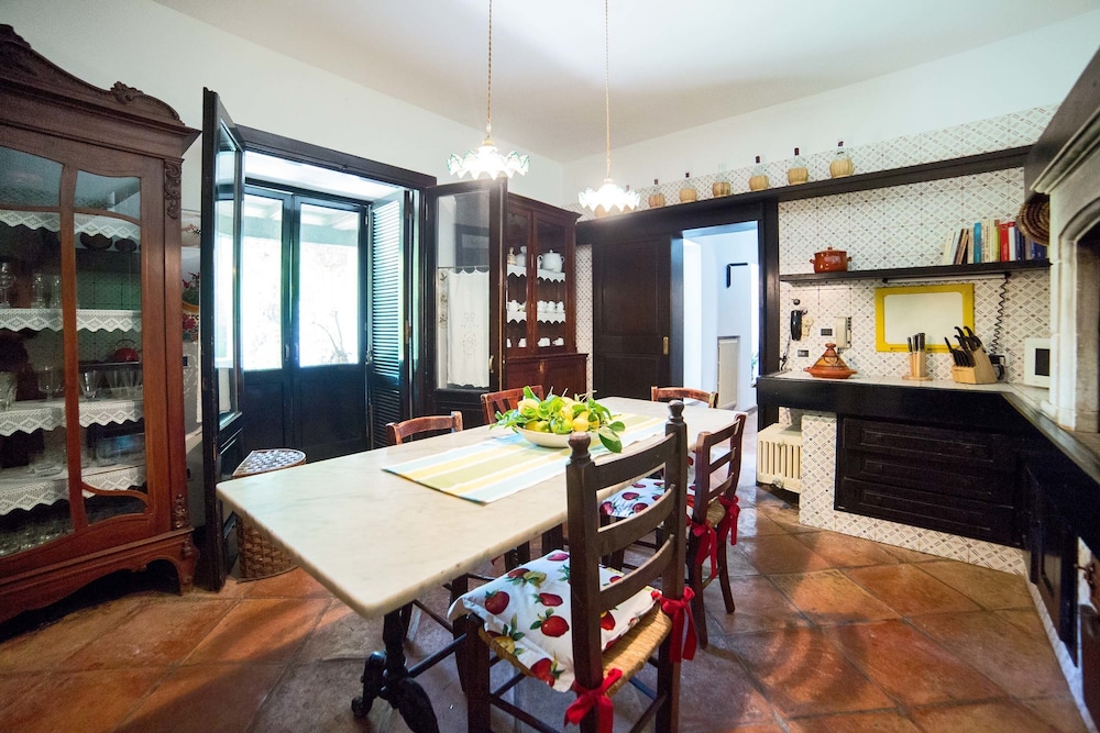 Villa Pignatelli