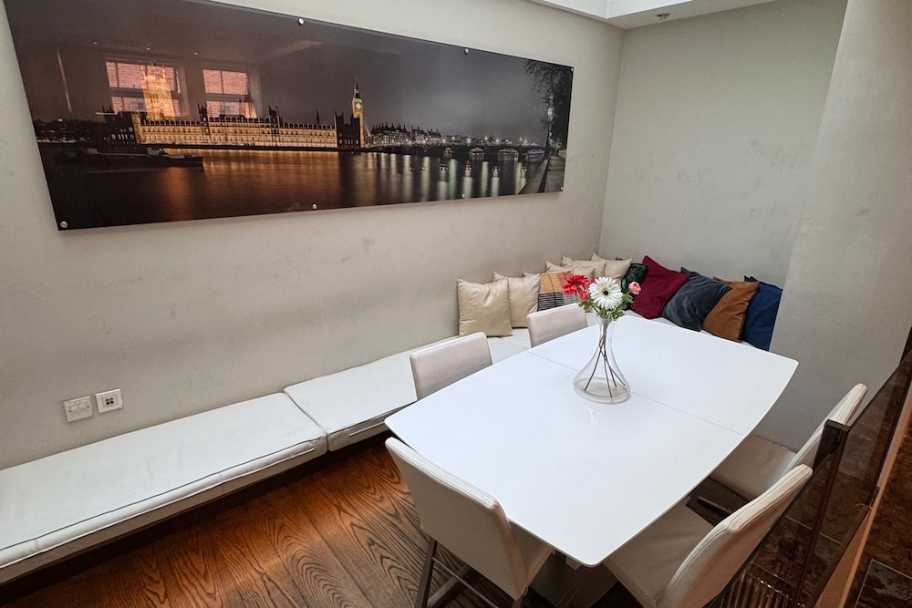 Covent Garden House, 4-bed, Sleeps 10