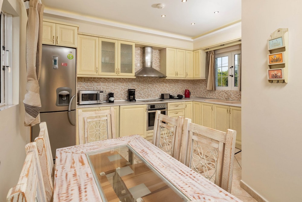 Villa Kalypso With Private Swimming Pool