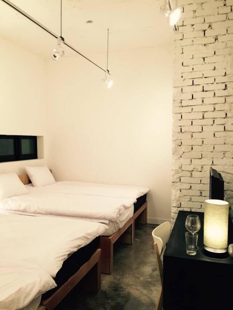 House740