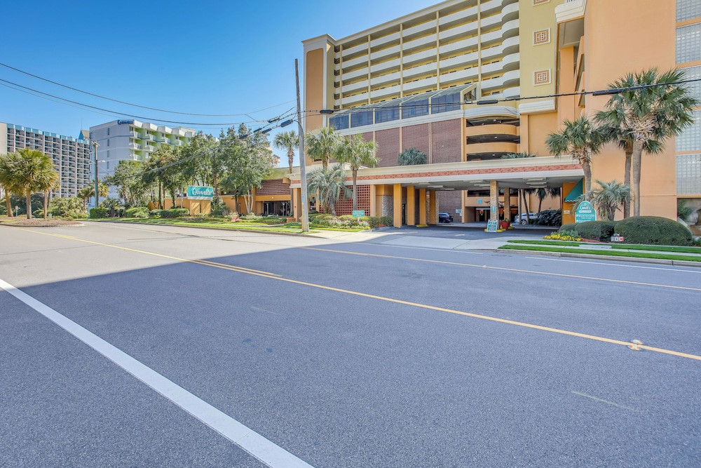 Balcony + Resort Perks: Myrtle Beach Escape