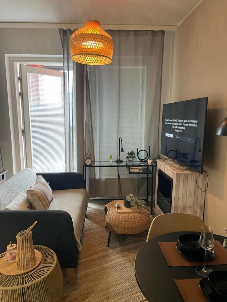 Charming Tampere Apartment With Balcony & Central Heating
