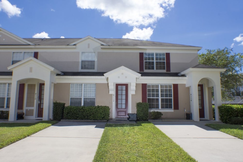 Windsor Palms 8112 - Image 1