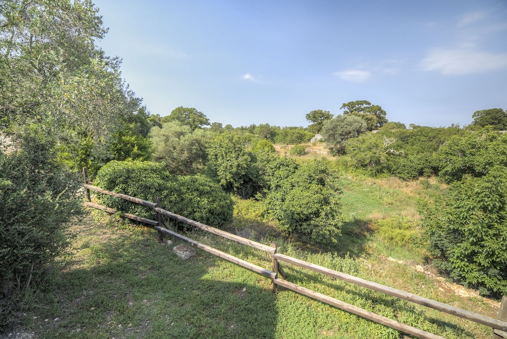 Trullo Grotta Cisternino by Typney view 2