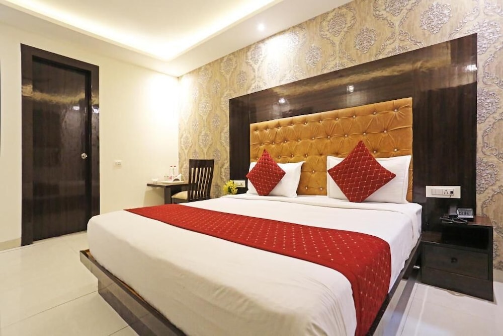 Comfy Stay Hotels