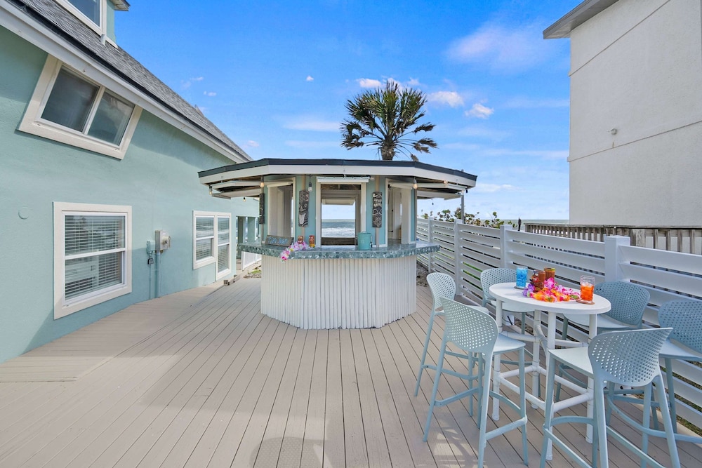Oceanfront Serenity Under the Sea Tiki Bar BBQ