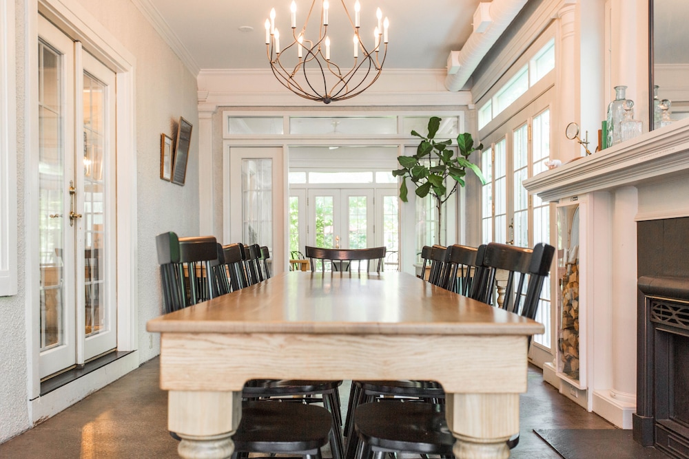 meeting & event spaces
