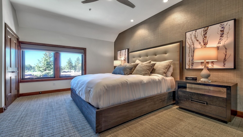 Heavenly Lake Tahoe Ski Resort