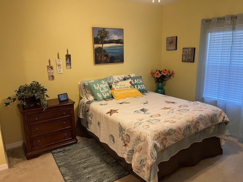 Kid Friendly Condo With Pool, Basketball, Bocce, Hot Tub, And More! 3 Bedroom Condo