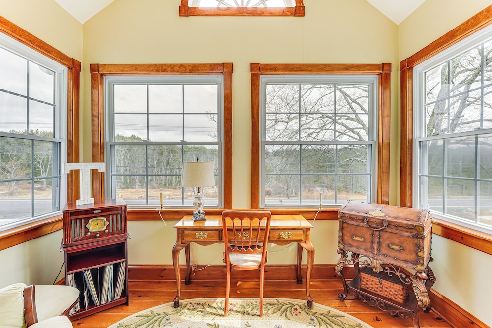 Hike, Fish, Ski & More: Spacious Gem in Catskills!