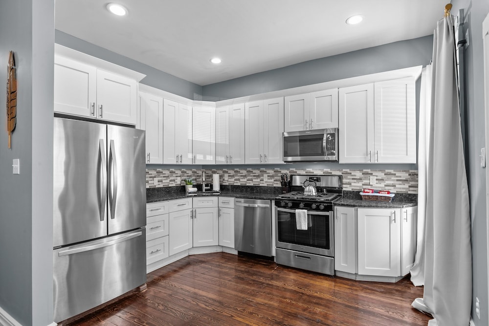 Cozy Shaw Sanctuary | JZ Vacation Rentals view 4