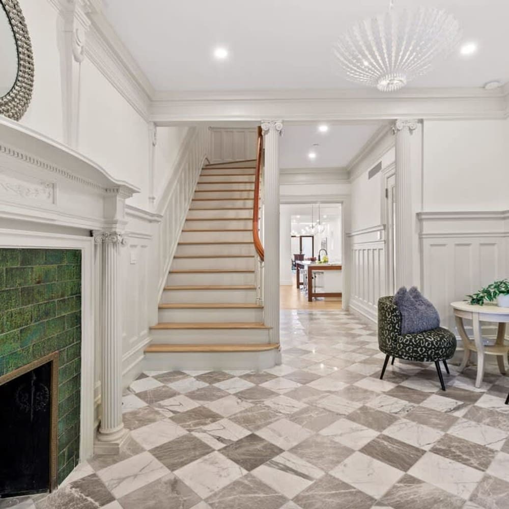 Riverside by Rove Travel 7BR Modern Townhouse