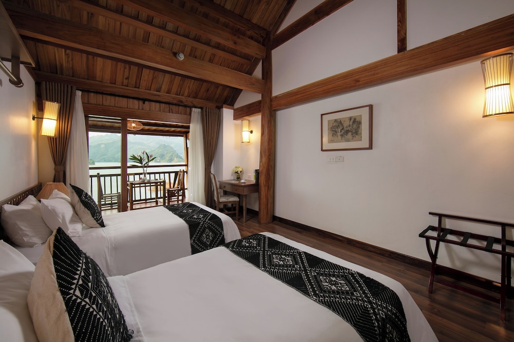 Mai Chau Hideaway Lake Resort 41