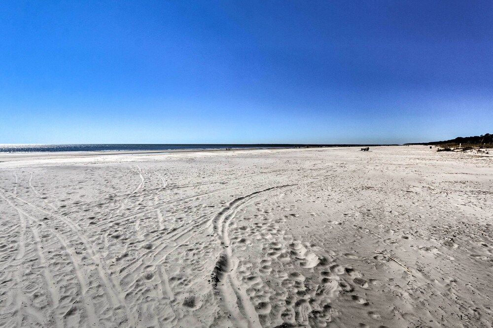 The Dunes Villa' w/ Pool Access - Walk to Beach! view 3
