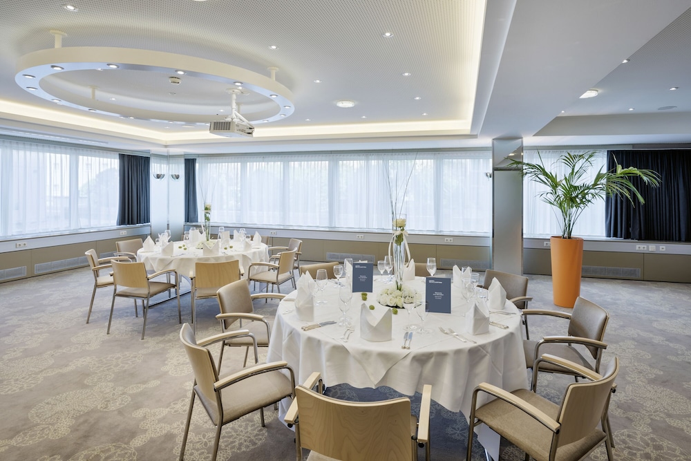 Linz Vacations - Hotel Schillerpark Linz, a member of Radisson Individuals - Property Image 10