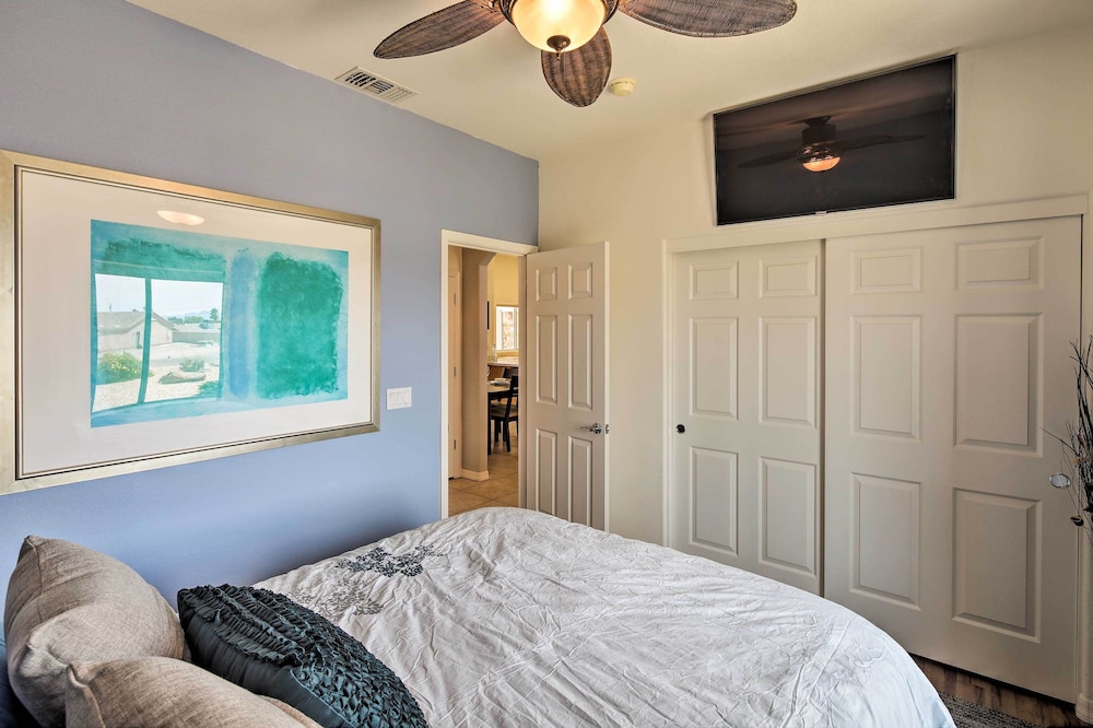 Elegant Lake Havasu Getaway w/ Pool - 3 Mi to Lake