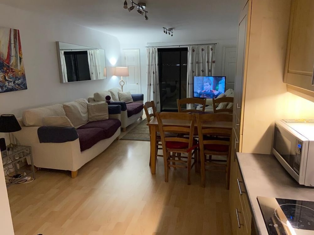 Portrush Penthouse Stunning Harbour & Atlantic Views view 4