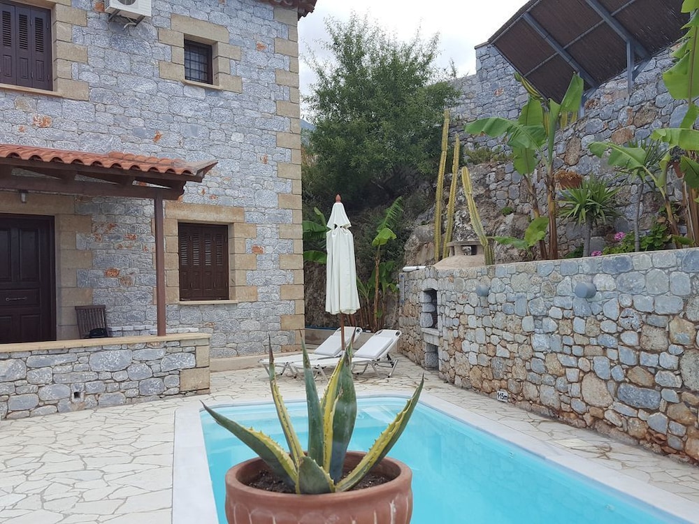Rathimata villas