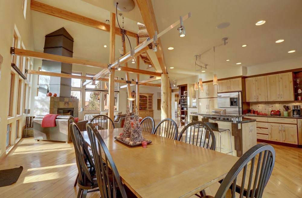 11 Stormwatch Circle 4br 3.5ba 4 Bedroom Home