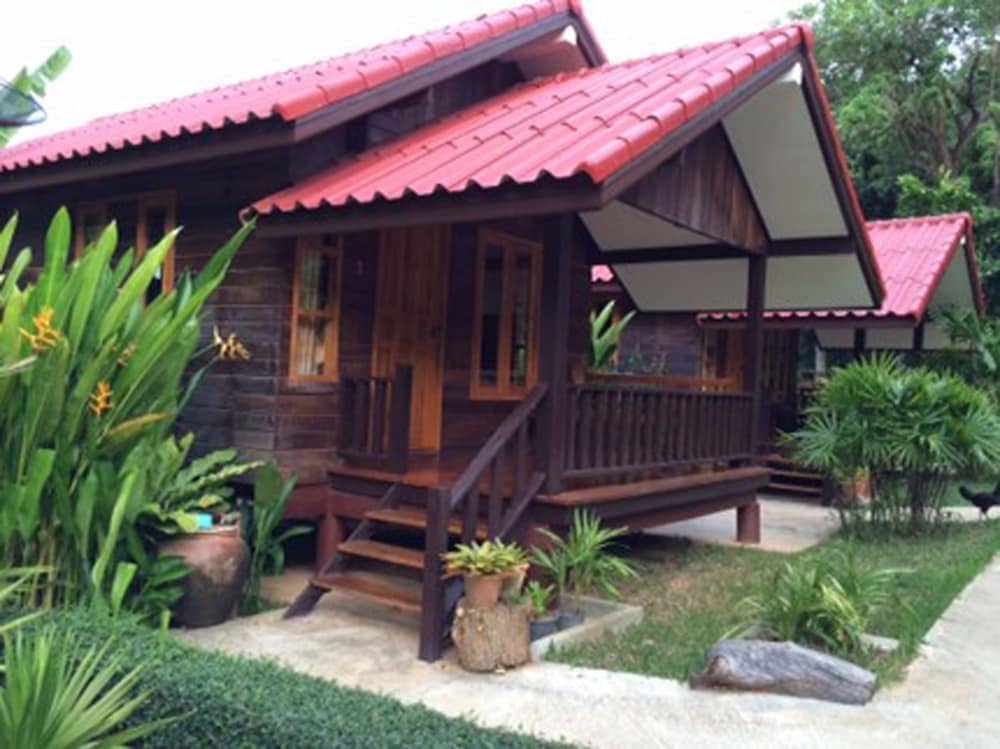 Ban Chom Samed Resort