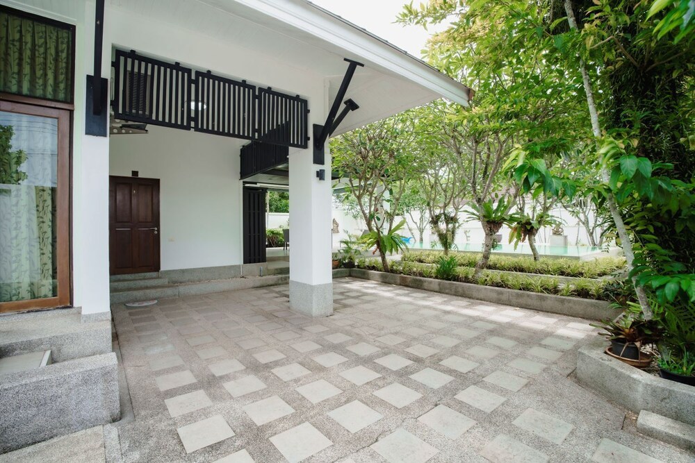 Number Nine Pool Villa