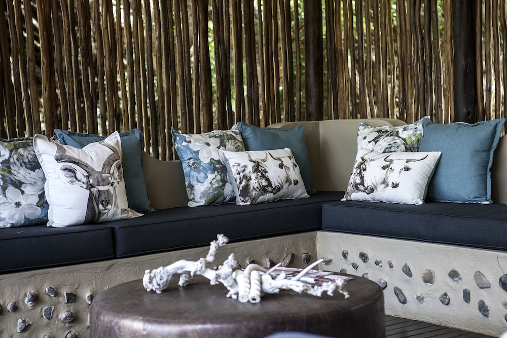 Emdoneni Lodge