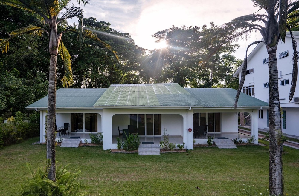 La Modestie Villa