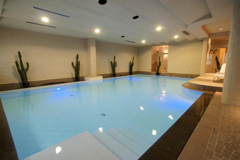 Adler Family & Wellness Clubresidence