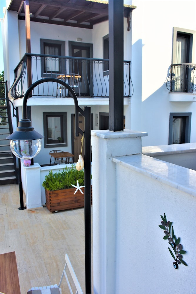 Modern Life Bodrum Otel - Image 14