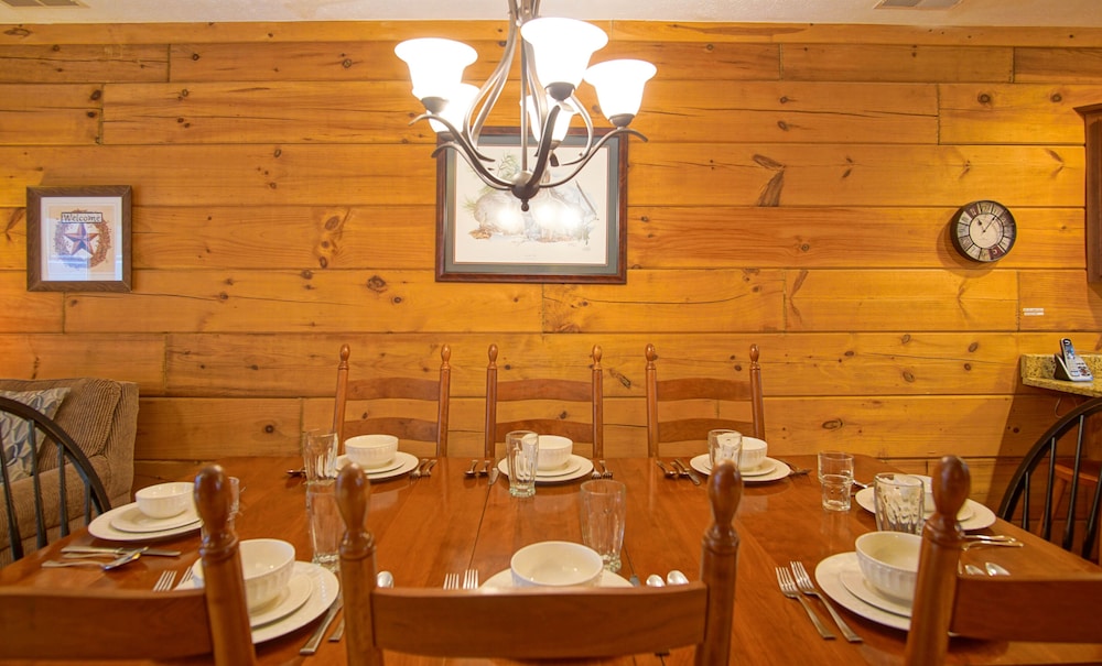 Loggers Run #7: 5 Bedrooms, 3.5 Bath: Slope Side. Overlooks The Ski Trail !