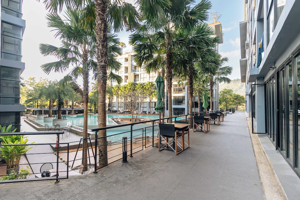 Condo with Full Facilities C255