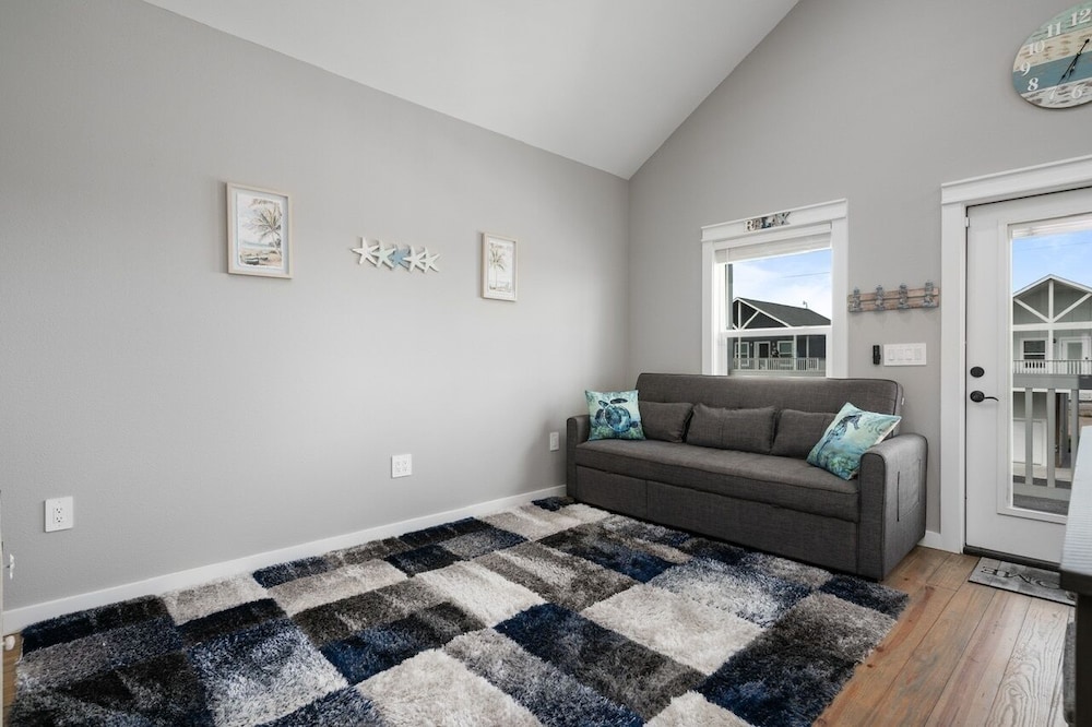 2nd Life 2 Bedroom Home