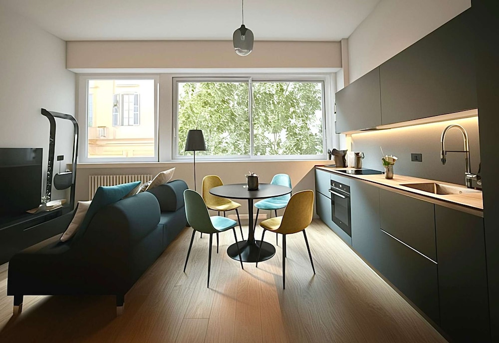 Casa Anna in Milano With 1 Bedrooms and 1 Bathrooms