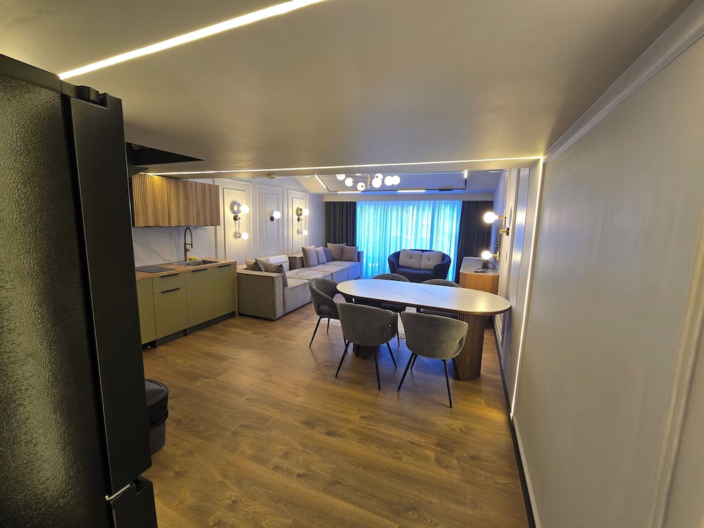 Apartments Lura