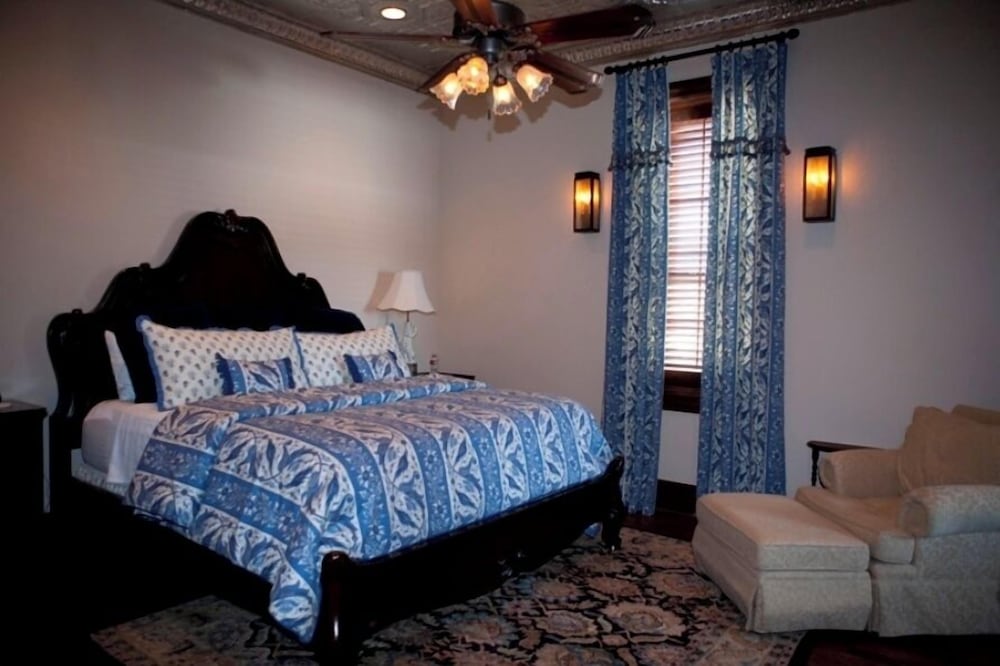 Eastburn Inn