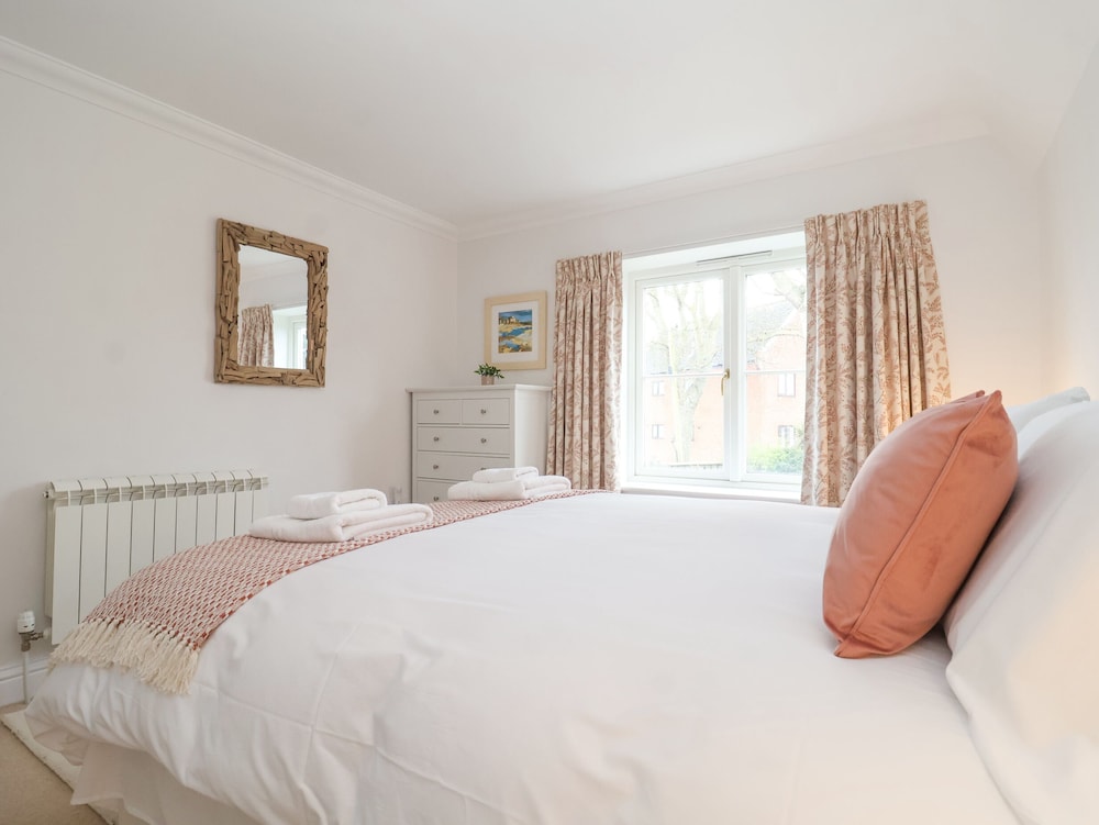 9 Church Farm Rise