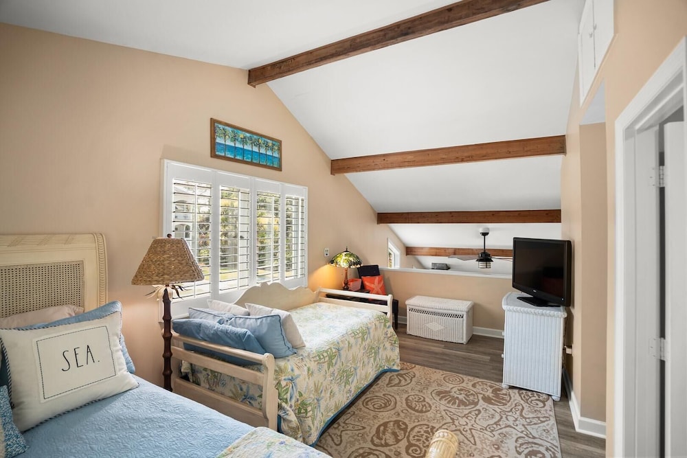 Distinctive Island Living - 835 Bonito Rd, Fripp Island