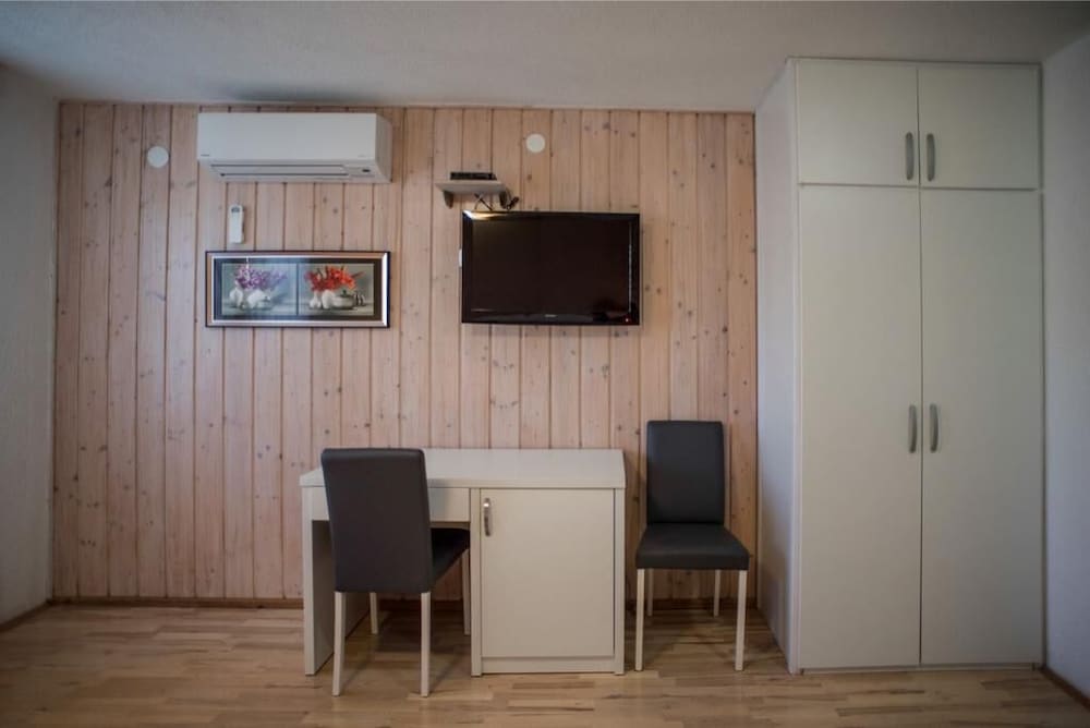 Villa Lika Annex