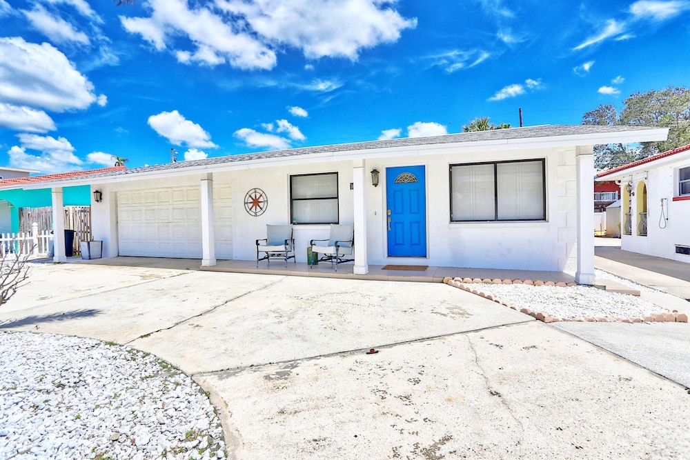 Blue Beach Cottage