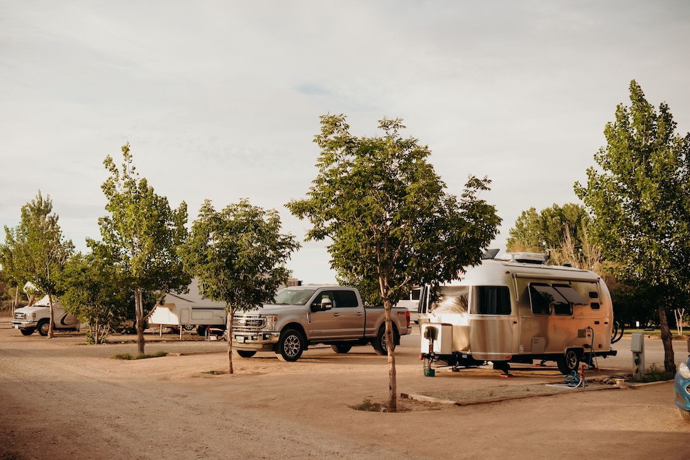 Dukes Slickrock Campground & RV Park