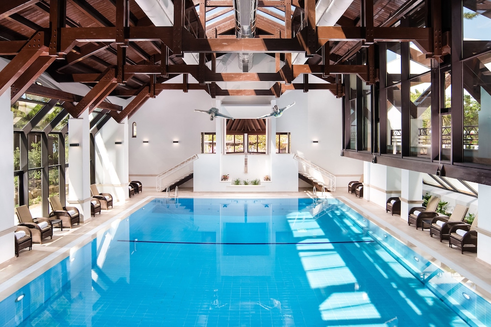 Pine Cliffs Ocean Suites, a Luxury Collection Resort & Spa
