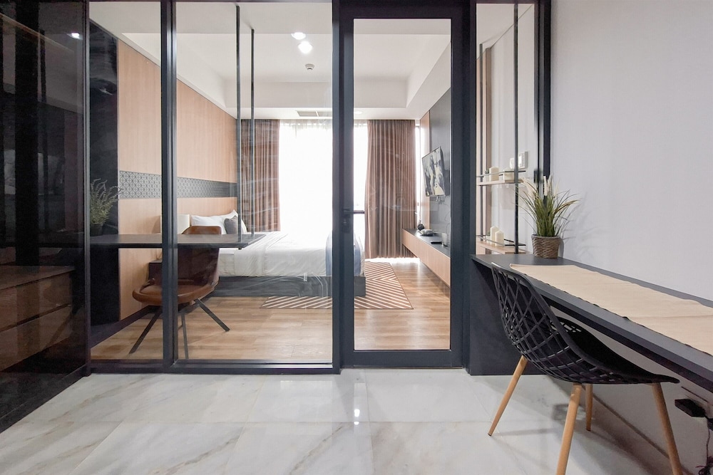 Modern 1Br Near Ikea At The Smith Alam Sutera Apartment